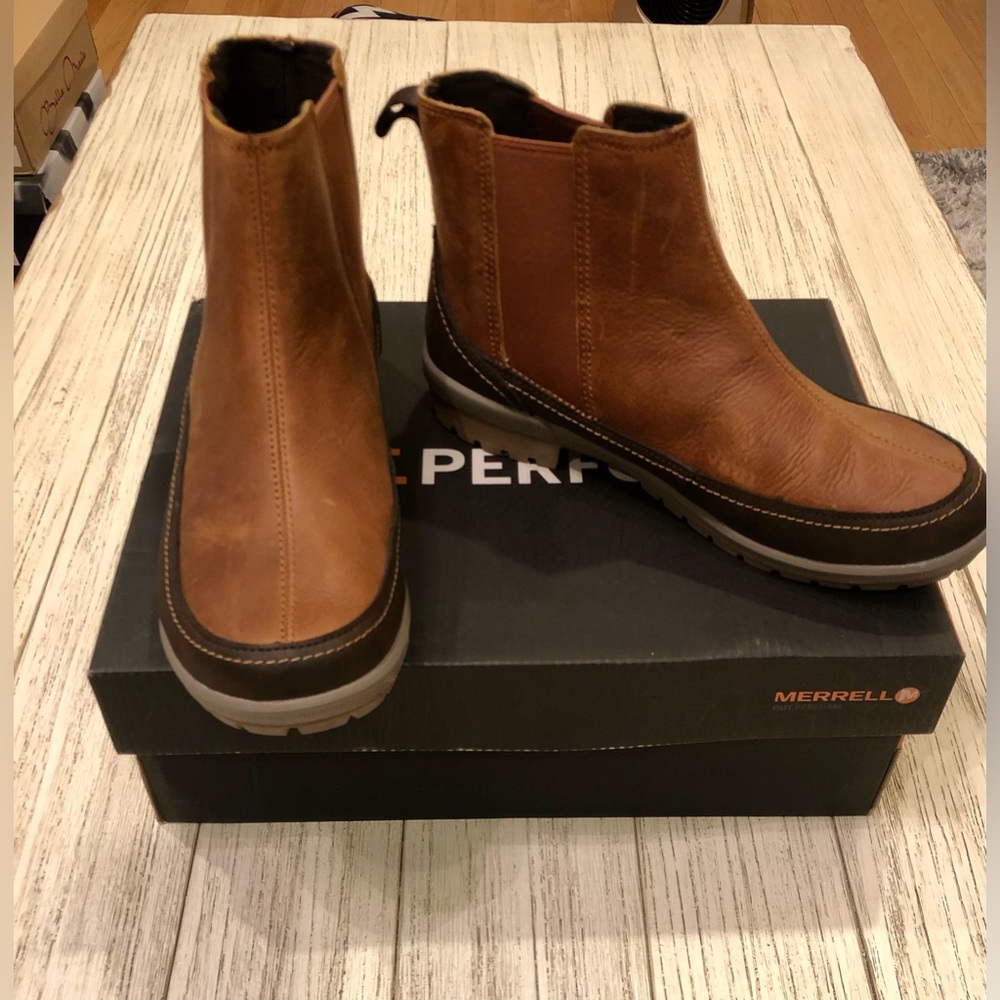 Merrell Women’s Emery Ankle boot.